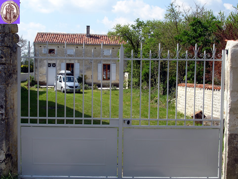 Chez Wight: spring 2006